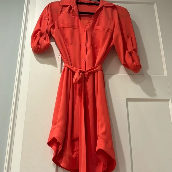 express orange dress Express shipping has been failing me lately , But it worked out because now you get to help me decide , whats a keep and whats going back? Comment I love the looks and we will send a link